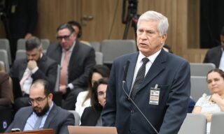 CNJ pune Evandro Reimão dos Reis por 120 dias e libera volta ao TRF-6
