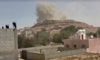 Houthis atacam campo de recrutas no Iêmen e matam 73, diz governador