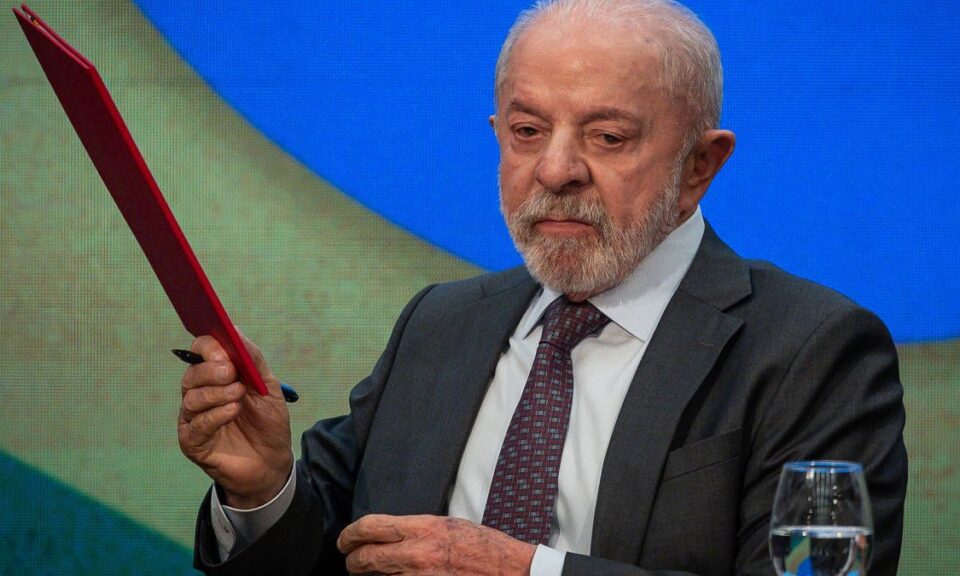 'Dever é uma coisa charmosa': Lula perdoa dívidas de mais de 3,6 milhões de MEIs