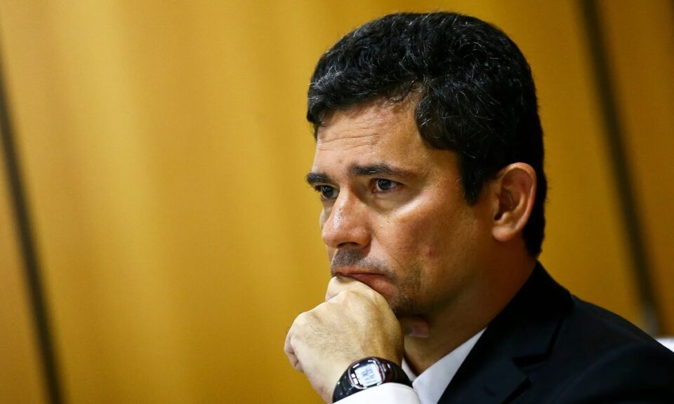 Moro não parabeniza Lula e diz que oposição tem questionamentos a esclarecer